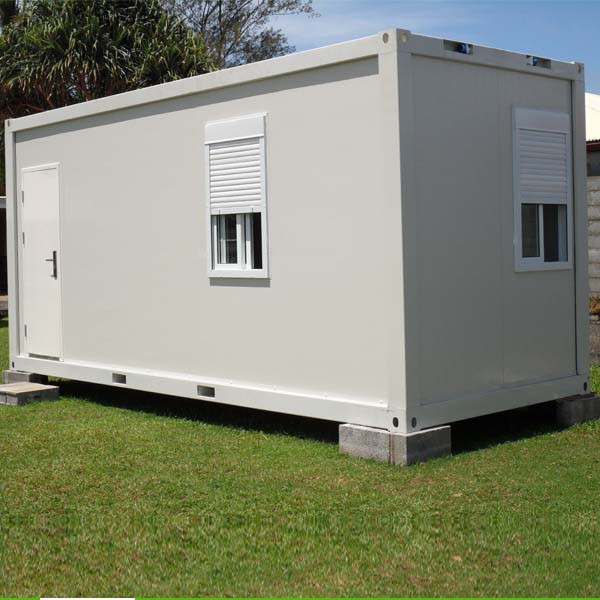 7-container house
